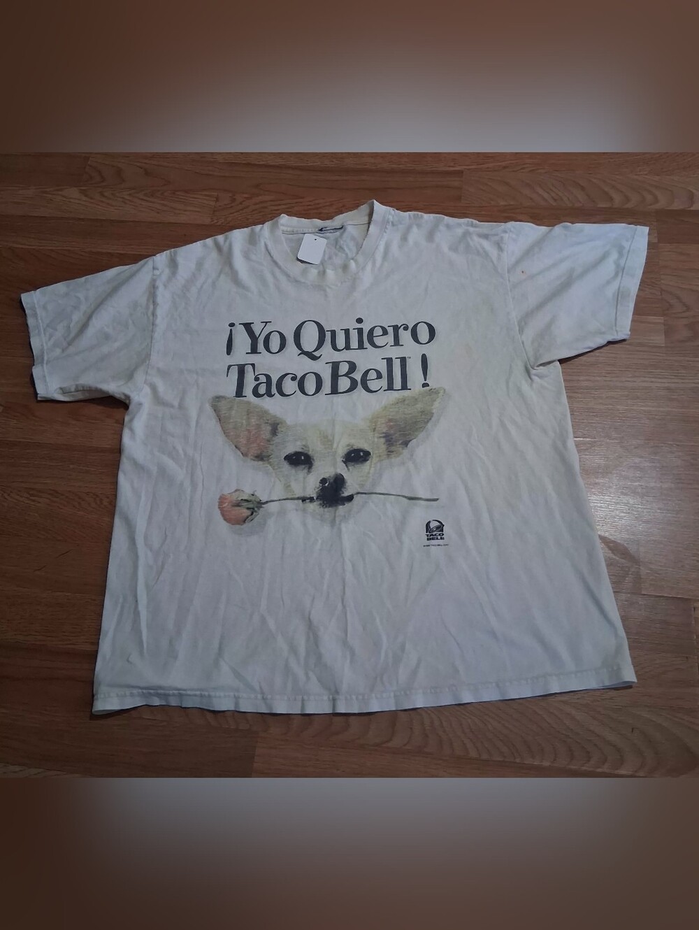 Taco Bell "¡Yo Quiero Taco Bell!" Short Sleeve Graphic Tee - White